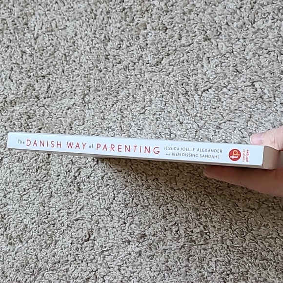 Danish Way of Parenting : What the Happiest People in the World Know about... - Picture 3 of 6